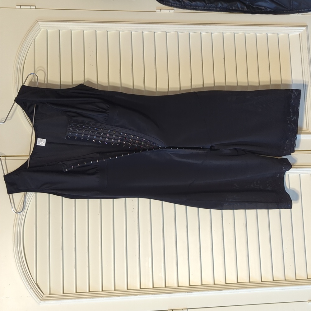 Women's compression garment XL  Columbian shape wear Black